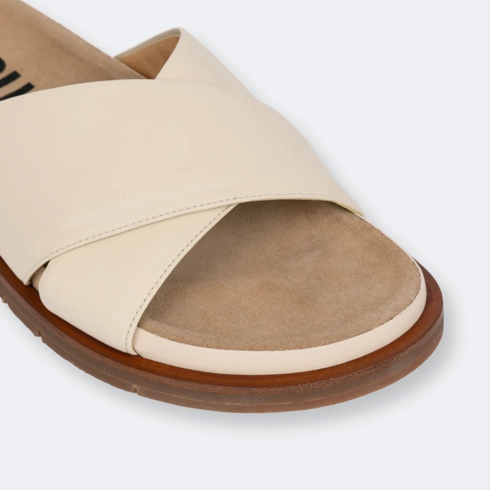 LABUCQ Mo Slide Mule Sandal - Picture 14 of 15